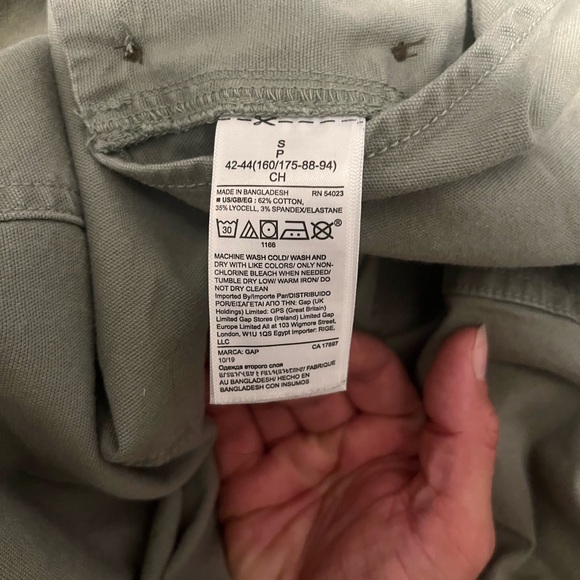 MATERNITY. Overalls. Size small. Green. Expandable sides - Picture 7 of 8